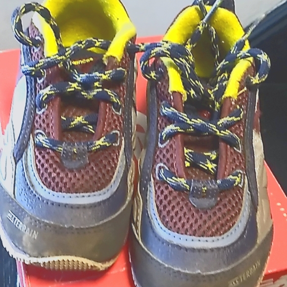 Worn a few times out grown them - Picture 2 of 4